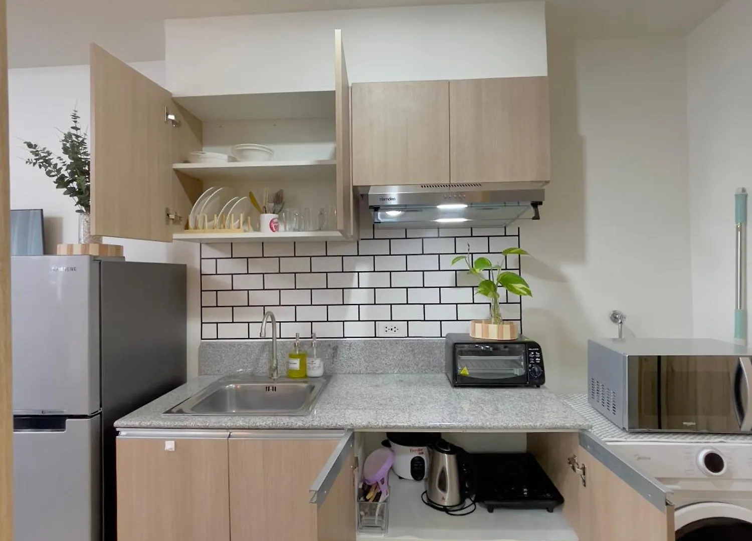 Davao Inspiria Condo Units With Balcony Beside Abreeza Mall Daire